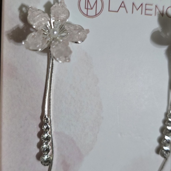 Le MENO Crystal Earrings - Picture 2 of 5